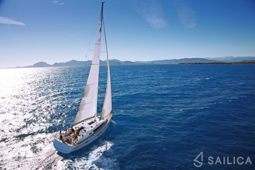 Bavaria 46 Cruiser - Yacht Charter Sailica