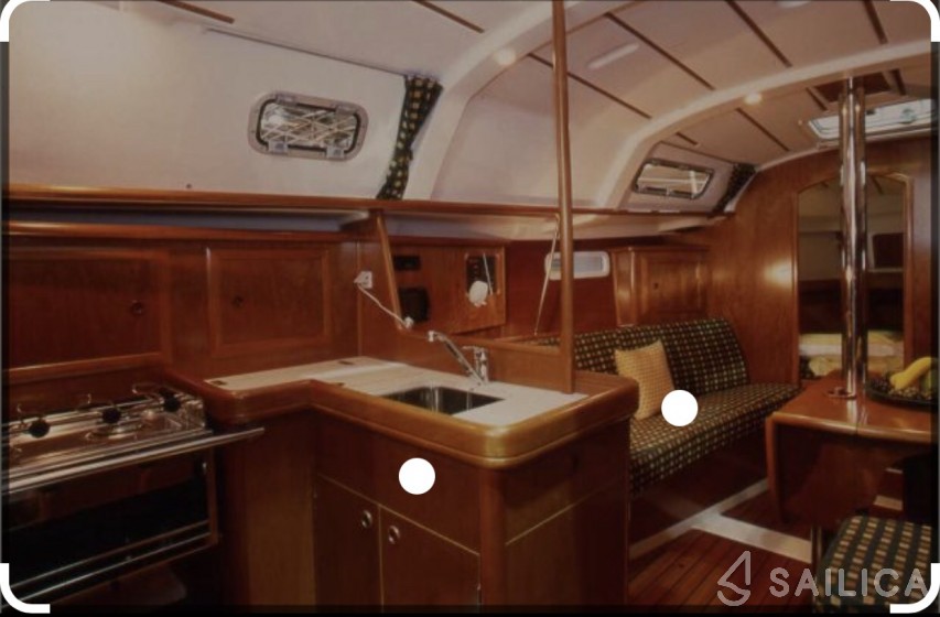 Oceanis 34 - Yacht Charter Sailica