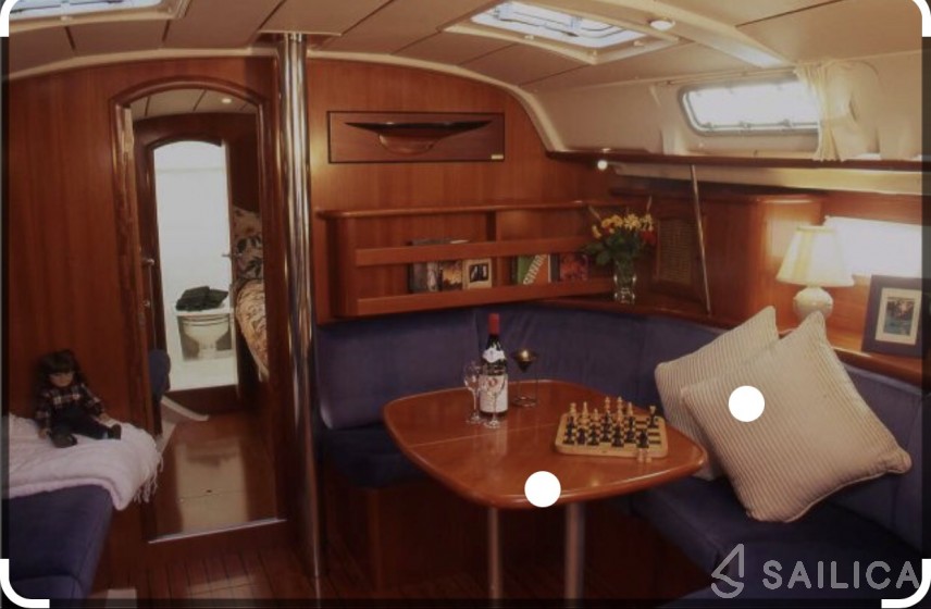 Oceanis 34 - Yacht Charter Sailica