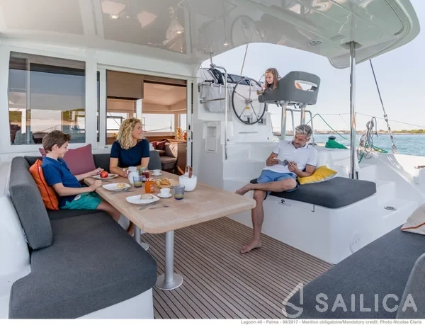 Lagoon 40 - Yacht Charter Sailica