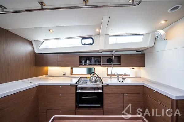 Oceanis 46.1 - Yacht Charter Sailica