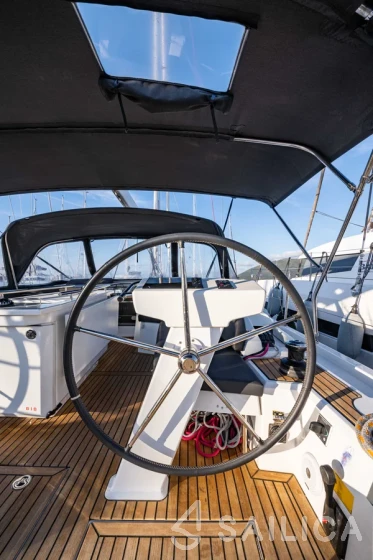 Oceanis 46.1 - Yacht Charter Sailica
