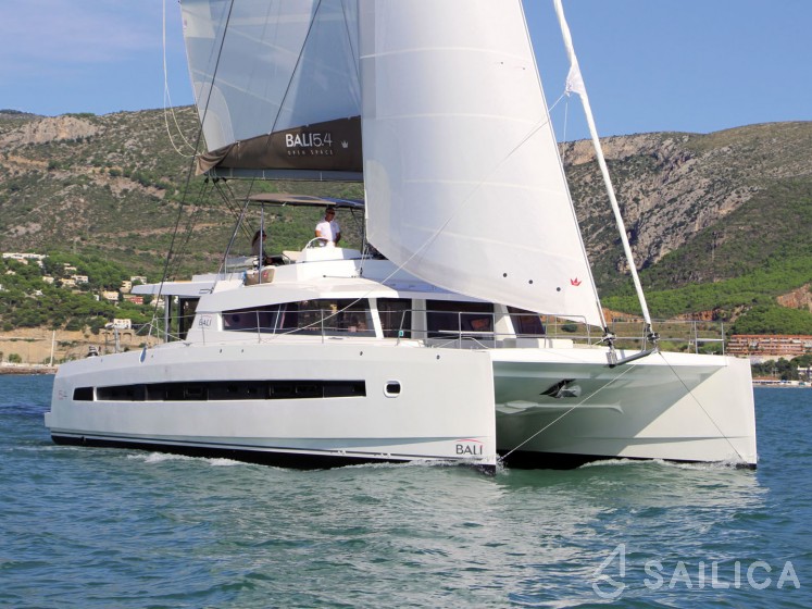 Bali 5.4. - Yacht Charter Sailica