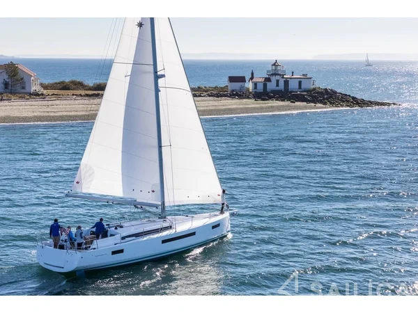 Sun Odyssey 490 - Yacht Charter Sailica