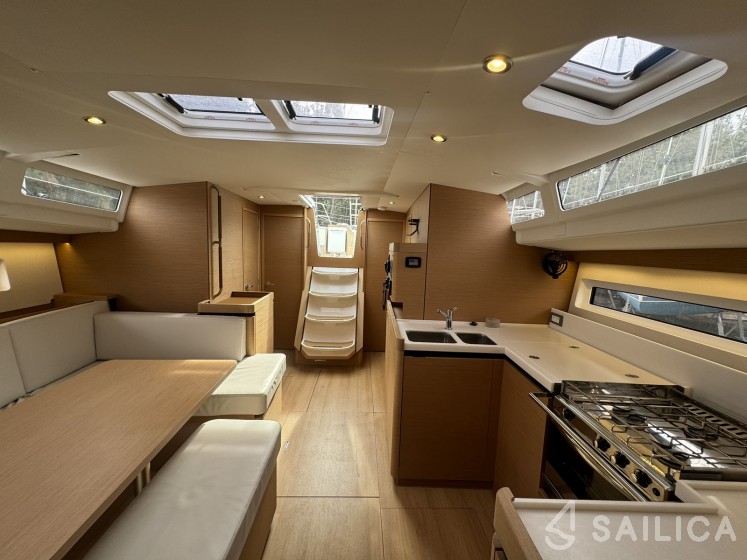 Sun Odyssey 490 - Yacht Charter Sailica