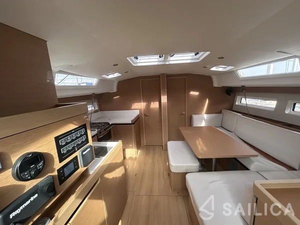 Sun Odyssey 490 - Yacht Charter Sailica