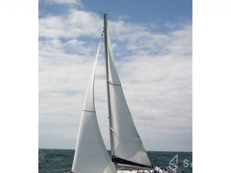 Sun Odyssey 42i - Yacht Charter Sailica