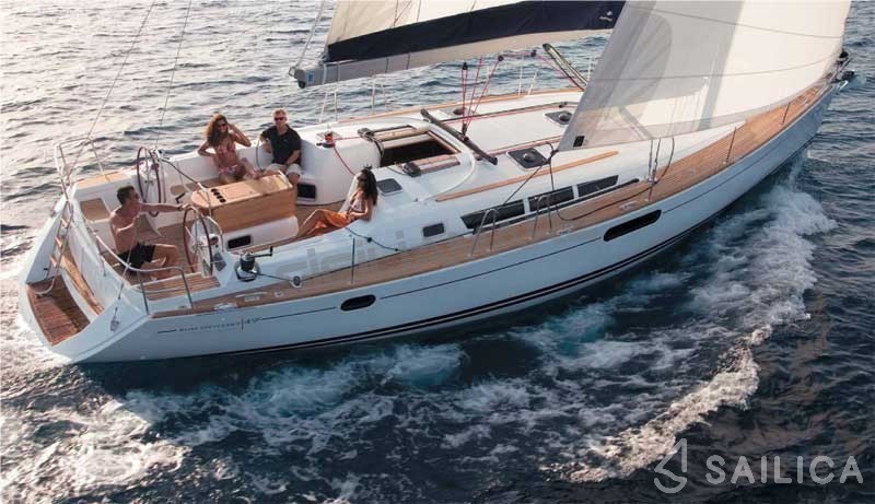 Sun Odyssey 42i - Yacht Charter Sailica