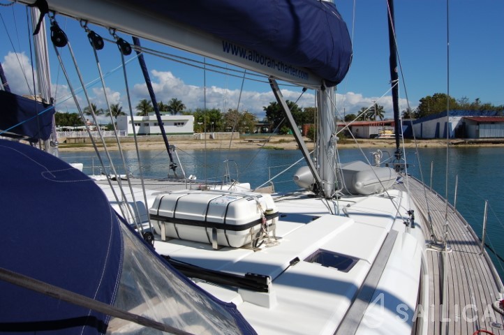 Sun Odyssey 519 - Yacht Charter Sailica