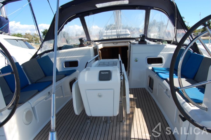 Sun Odyssey 519 - Yacht Charter Sailica