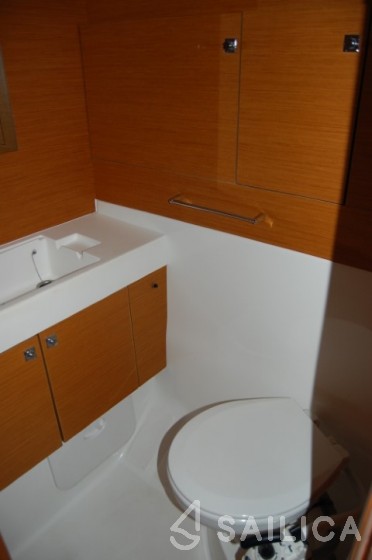 Sun Odyssey 519 - Yacht Charter Sailica