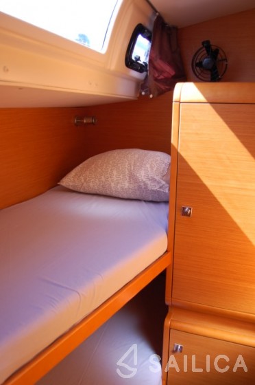 Sun Odyssey 519 - Yacht Charter Sailica