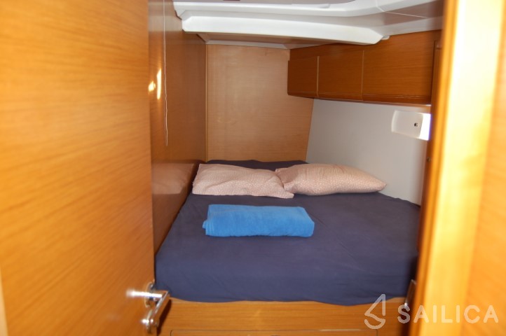 Sun Odyssey 519 - Yacht Charter Sailica