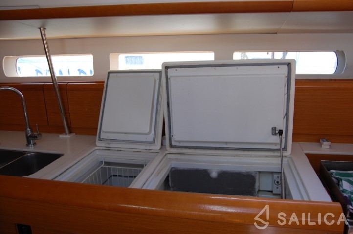 Sun Odyssey 519 - Yacht Charter Sailica