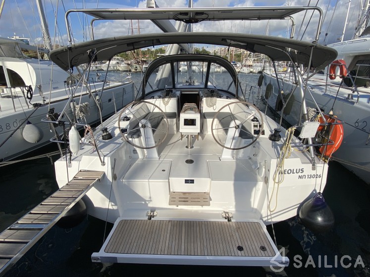 Bavaria C42 - Yacht Charter Sailica