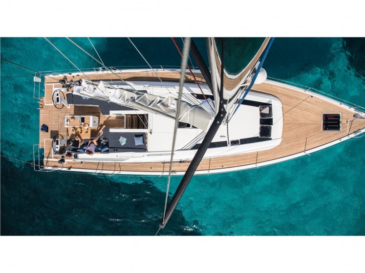 Oceanis 51.1 - Yacht Charter Sailica