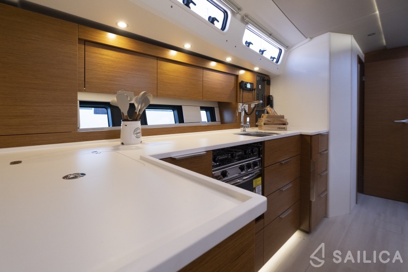 Hanse 460 - Yacht Charter Sailica