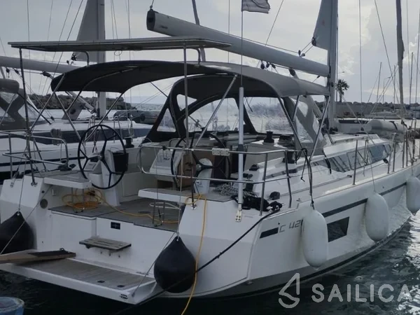 Bavaria C42 - Yacht Charter Sailica