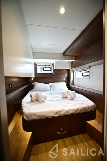 Bali 4.4 - Yacht Charter Sailica