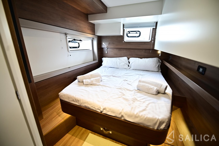 Bali 4.4 - Yacht Charter Sailica