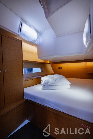 Dufour 470 - Yacht Charter Sailica