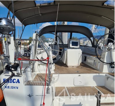 Jeanneau 54 - Yacht Charter Sailica