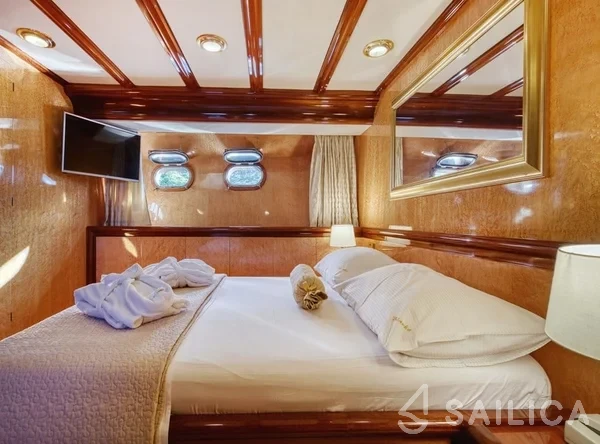 Motoryacht - Yacht Charter Sailica