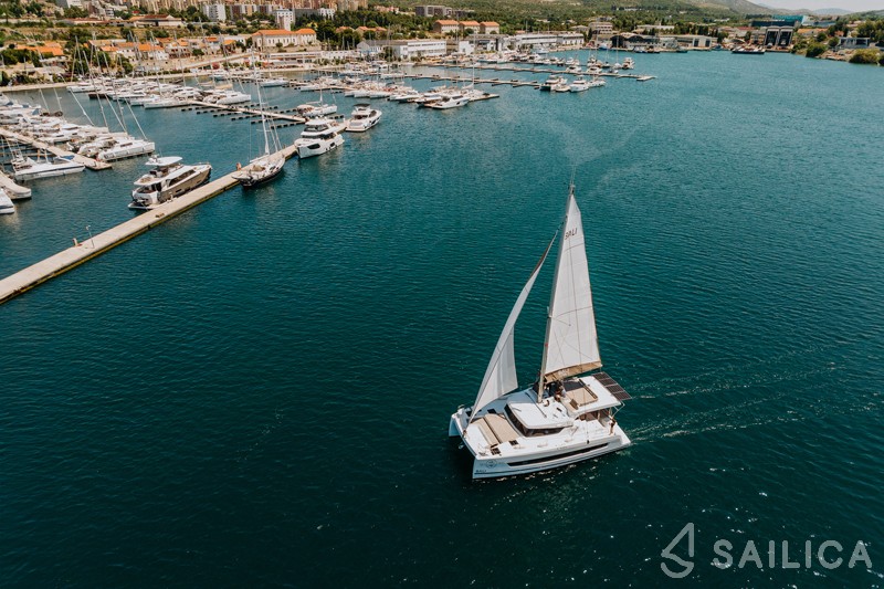 Bali Catspace - Yacht Charter Sailica