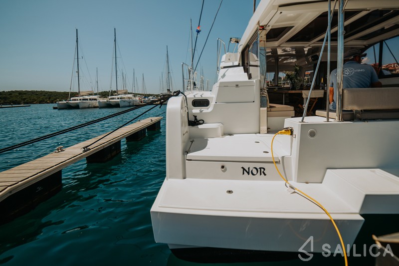 Bali Catspace - Yacht Charter Sailica