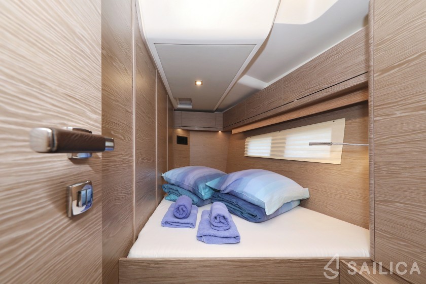 Hanse 548 - Yacht Charter Sailica