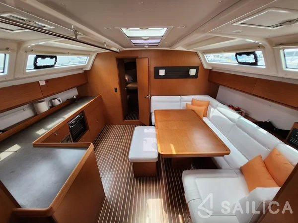 Bavaria 46 Cruiser - Yacht Charter Sailica
