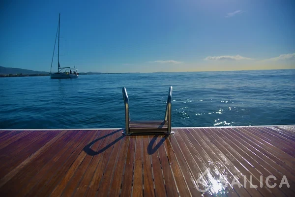 Bavaria 46 Cruiser - Yacht Charter Sailica