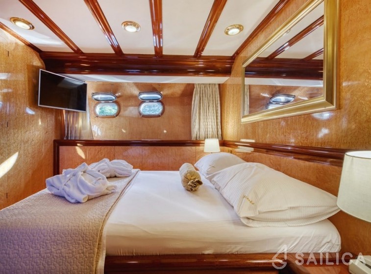 Motoryacht - Yacht Charter Sailica