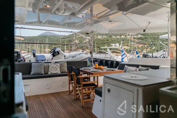 Lagoon 46  - Yacht Charter Sailica