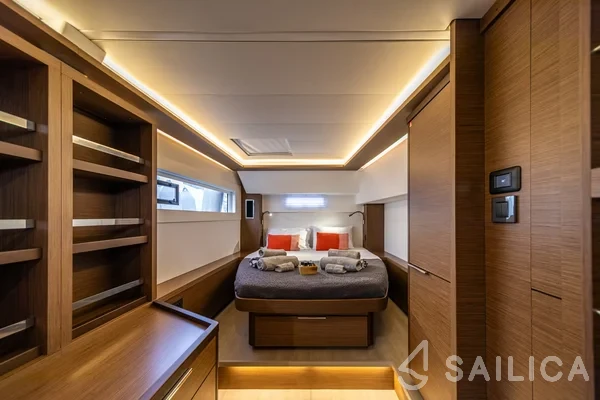 Lagoon 46  - Yacht Charter Sailica