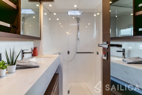Lagoon 46  - Yacht Charter Sailica