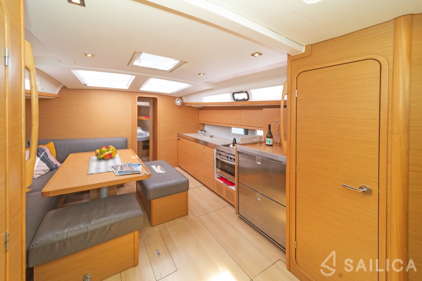 Dufour 460 GL - Yacht Charter Sailica