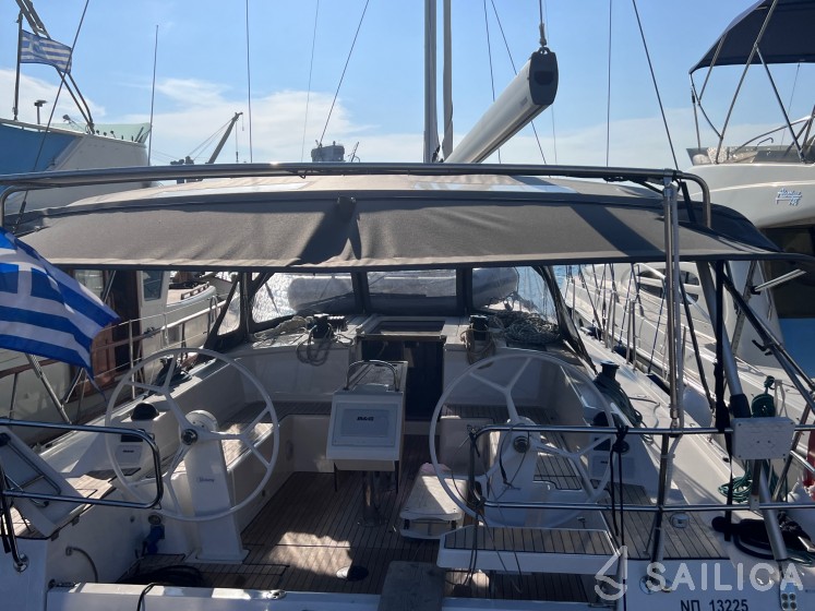 Bavaria C42 - Yacht Charter Sailica