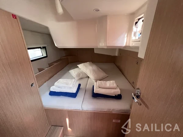 Bavaria C42 - Yacht Charter Sailica