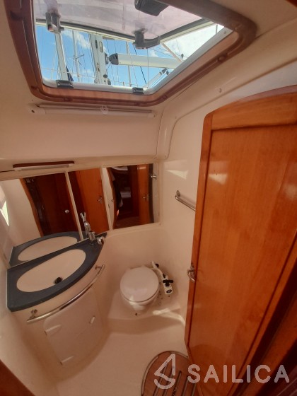 Bavaria 50 Cruiser - Yacht Charter Sailica