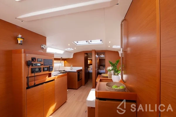Sun Odyssey 490 - Yacht Charter Sailica