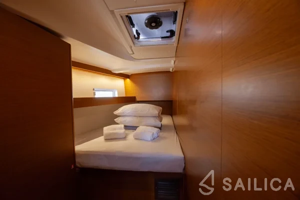 Sun Odyssey 490 - Yacht Charter Sailica