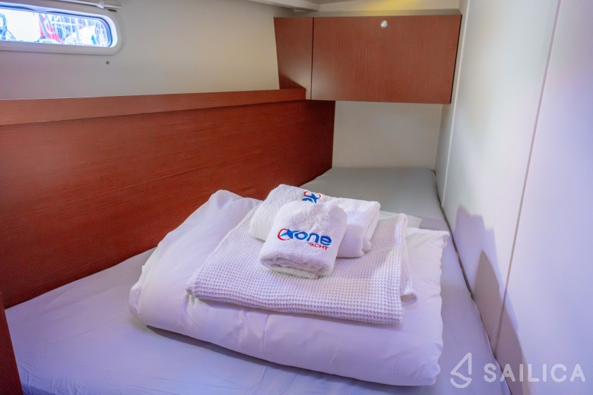 Hanse 445 - Yacht Charter Sailica
