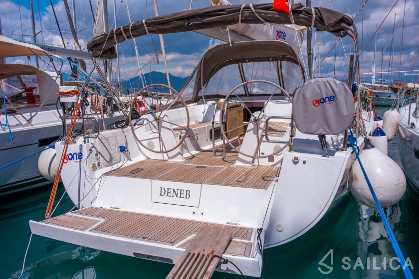 Hanse 445 - Yacht Charter Sailica