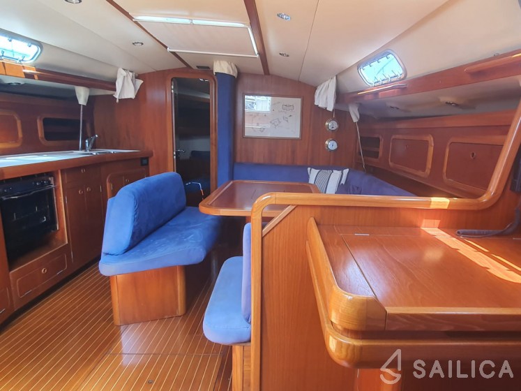 Grand Soleil 43 - Yacht Charter Sailica