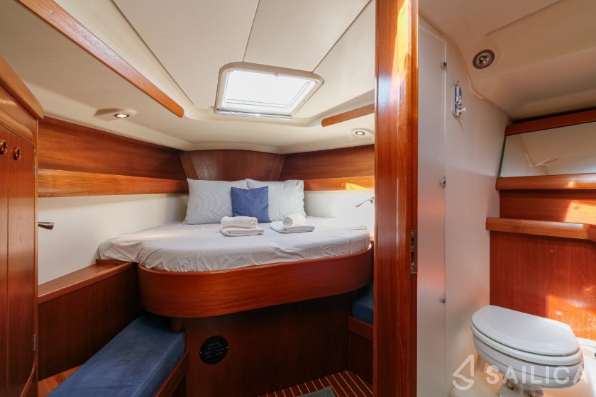 Grand Soleil 43 - Yacht Charter Sailica