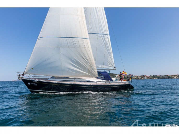 Grand Soleil 43 - Yacht Charter Sailica