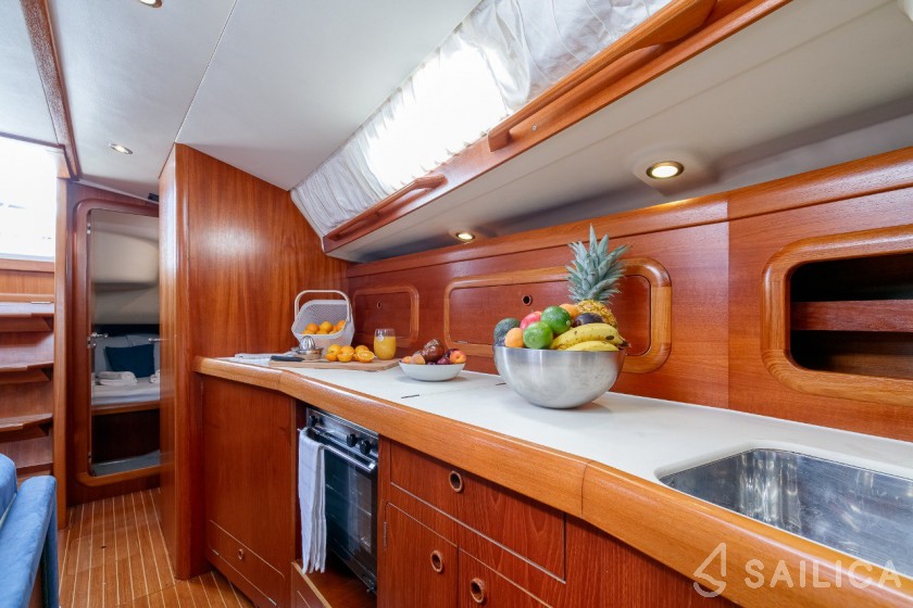 Grand Soleil 43 - Yacht Charter Sailica