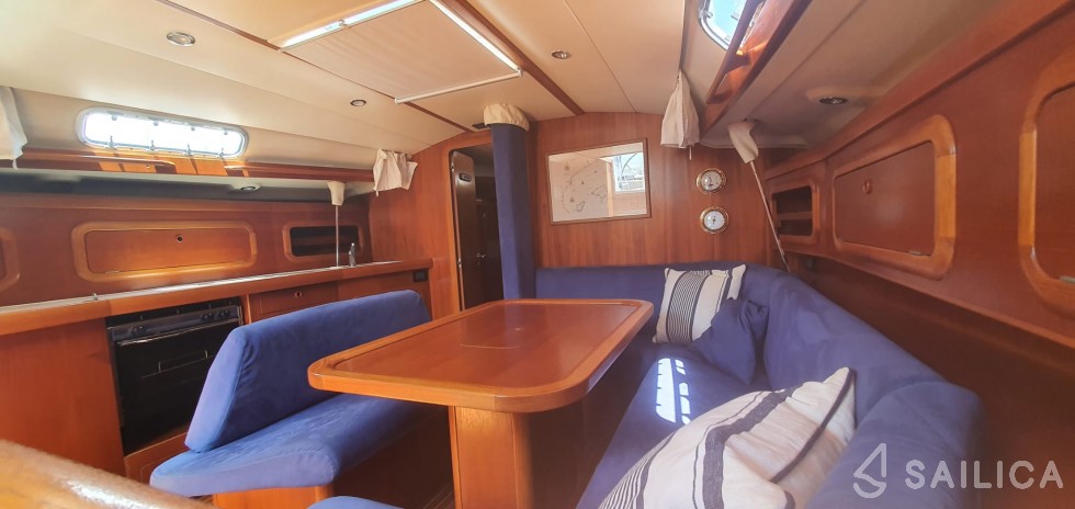 Grand Soleil 43 - Yacht Charter Sailica