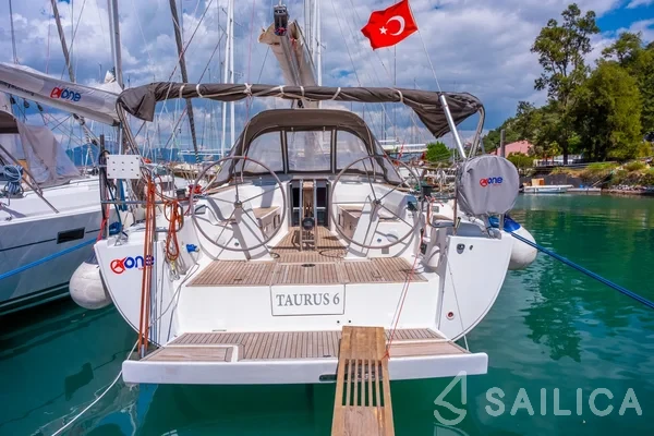 Hanse 445 - Yacht Charter Sailica